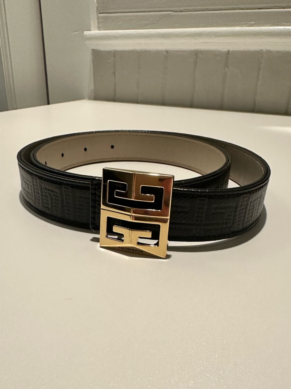 Givenchy 4G Buckle Reversible Leather Belt